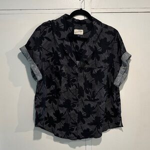 Universal Thread Black and White Floral Blouse, XL